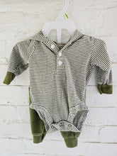 Load image into Gallery viewer, Carter&#39;s Outfit
