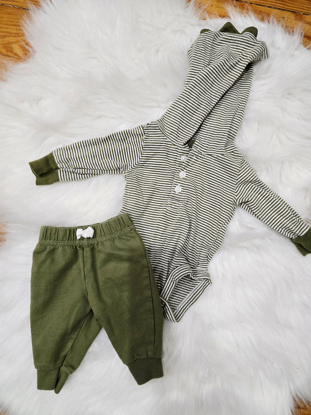 Carter's Outfit