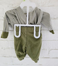 Load image into Gallery viewer, Carter&#39;s Outfit
